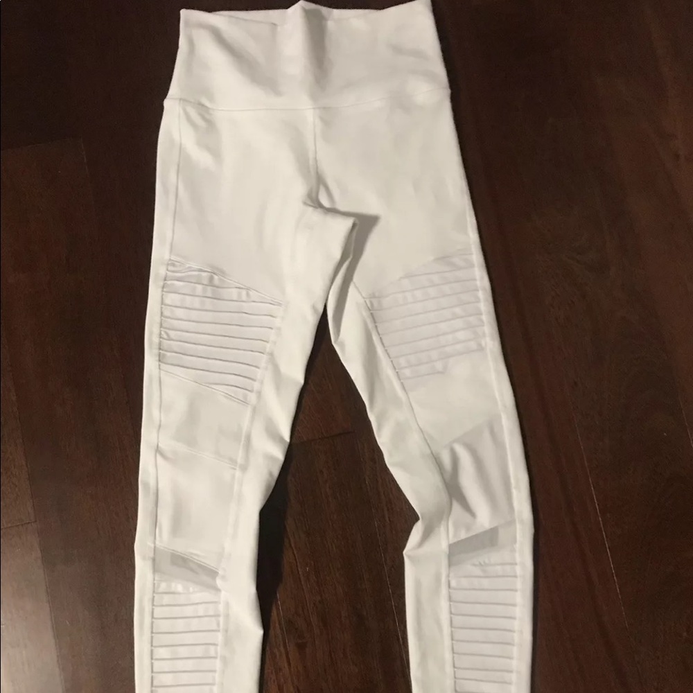 White Alo High awaited Moto Legging size M
